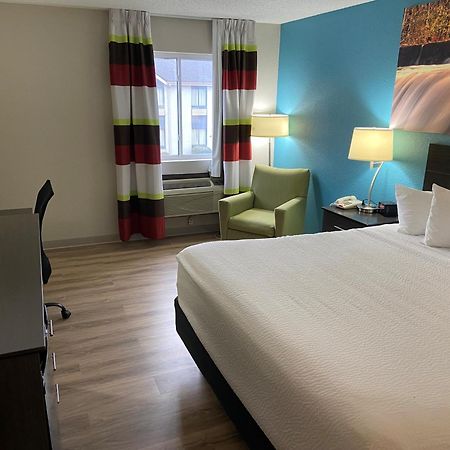 Days Inn By Wyndham Carthage Eksteriør billede