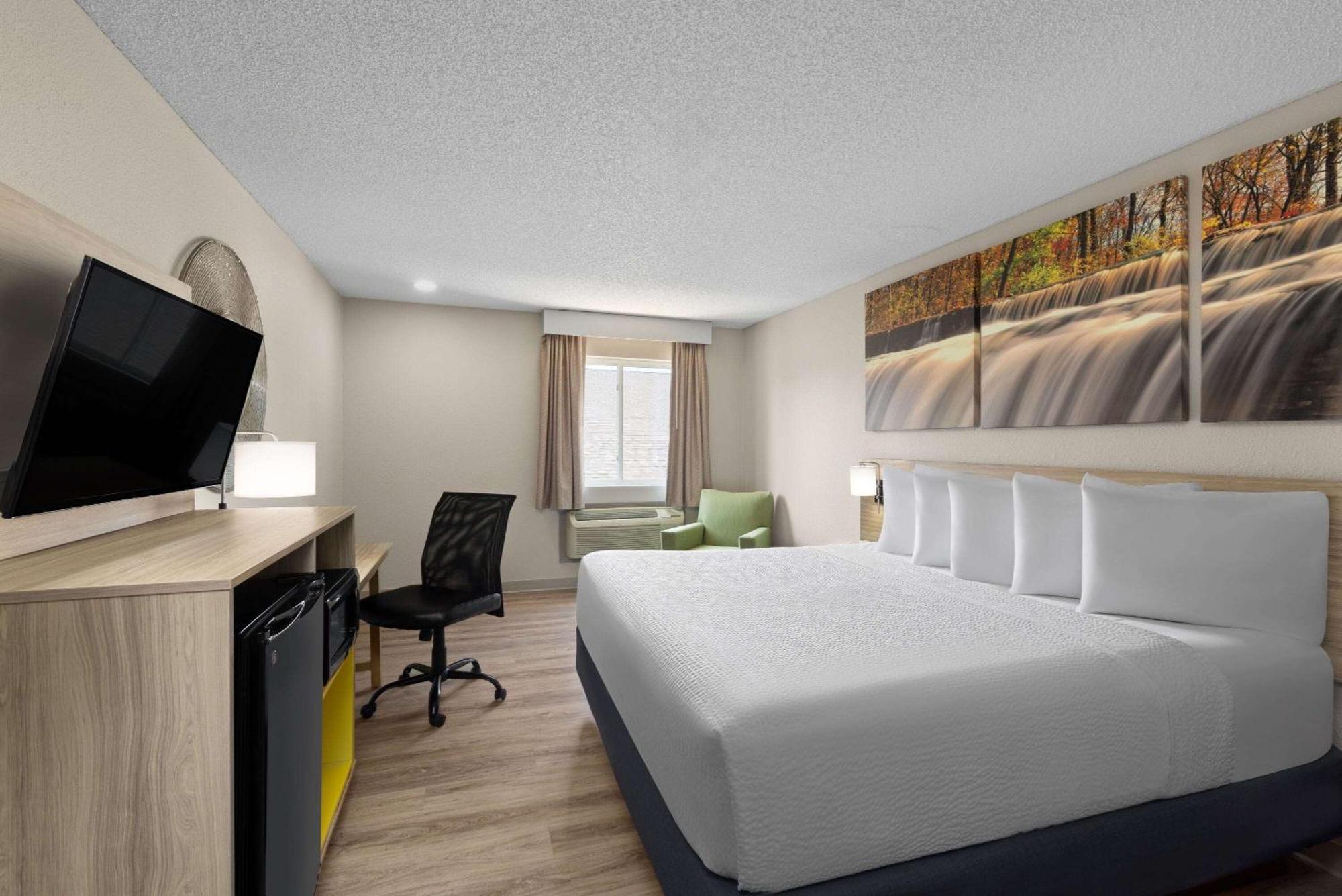 Days Inn By Wyndham Carthage Eksteriør billede